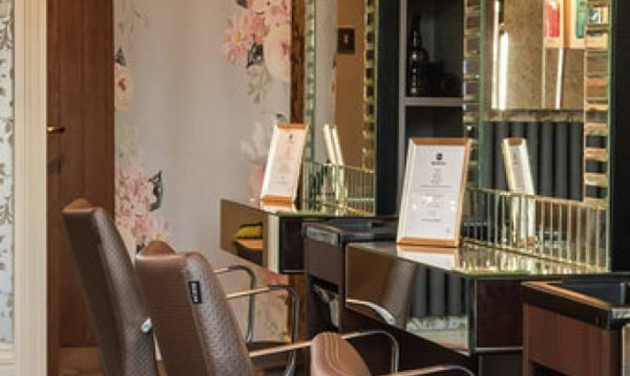 Hair Extensions Gallery Image